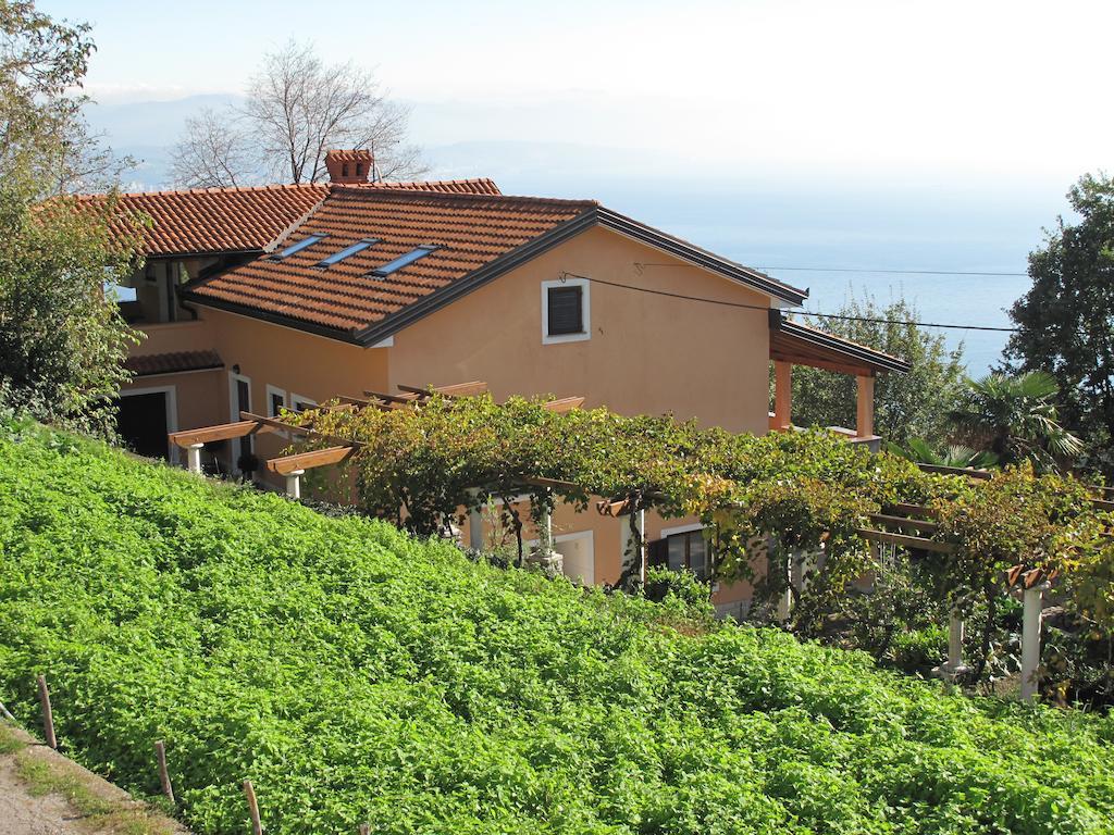 Apartment Pergola Veprinac Esterno foto